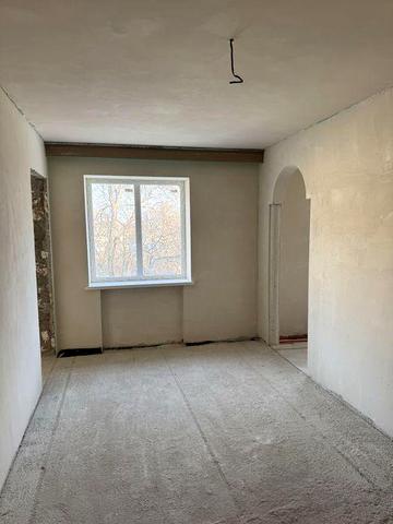 Продам 3-х кімнатну квартиру смт. Семенівка, Полтавська область