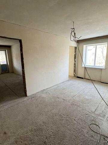 Продам 3-х кімнатну квартиру смт. Семенівка, Полтавська область