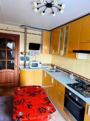 Продаж 3-кімнатної квартири, Сади-1