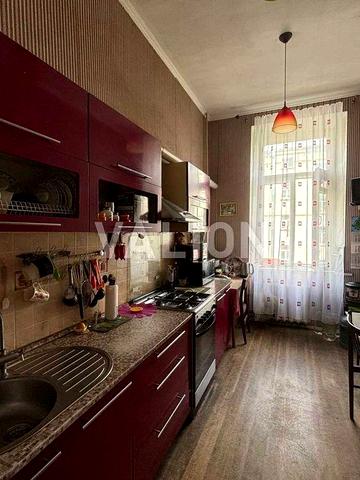 Продам в центрі Києва 3 к. квартиру на вулиці Еспланадна , 2