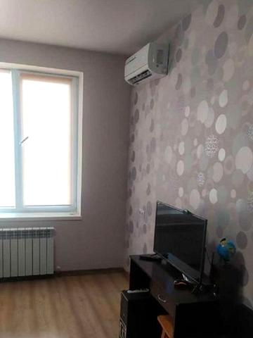 Червона вул., 14