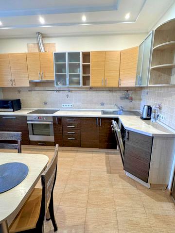 Голосіївська вул., 13-Б