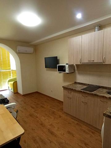 Миколаївська дорога вул., 301а