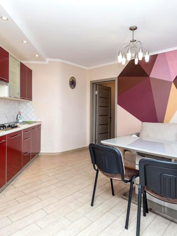 Гетьмана Мазепи вул., 175а