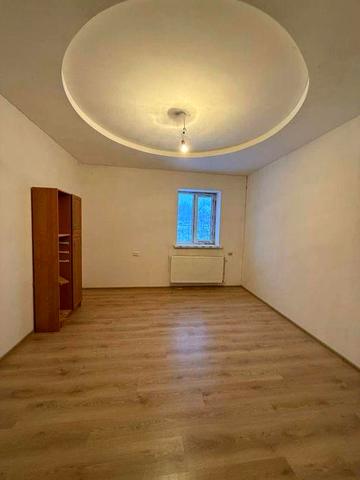 Продам будинок р-н Довжок .