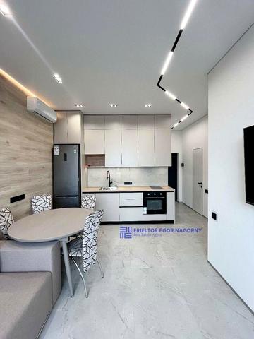 Олеся Гончара вул., 38