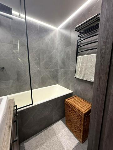 Велика Китаївська вул., 6