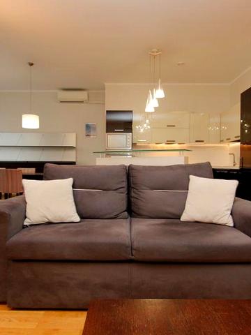 Здається 4-кім. квартира вул. Дмитрівська 13-А Шевченковский р-н.