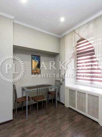 Продаж 2 кім. Коновальця Щорса Центр Печерськ Палац Україна Сталінка