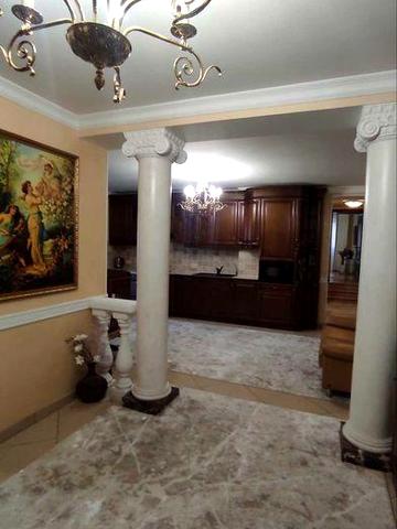 Продам 3 кімнатну квартиру по вулиці Пирогова 9985