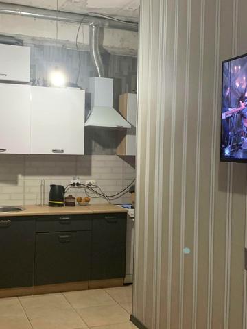 Промислова вул., 37