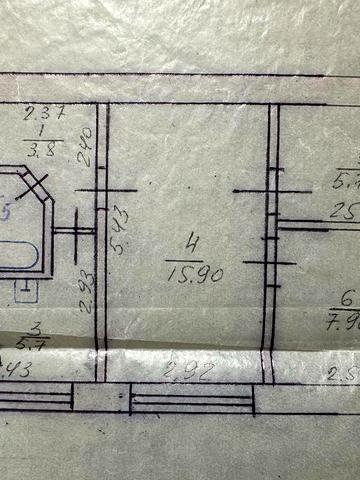 Продаж квартири в тихому передмісті з індивідуальним опаленням