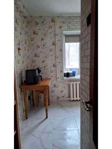 Продам 3к. 59 м.кв., Празька вул. 20