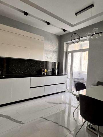 Коновальца 34а, жк Аристократ, Печерськ