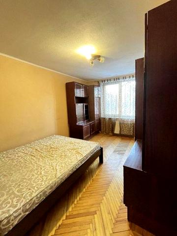 Продам 3х комн квартиру м. Студенческая