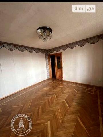 Продається 3 х кімнатна квартира