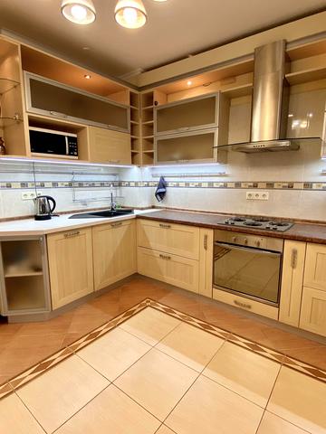 Введенська вул., 29/58