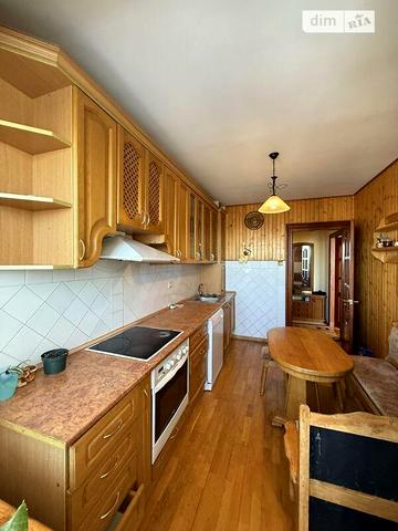 Довгострокова оренда 3к Квартира Трильовського вулиця