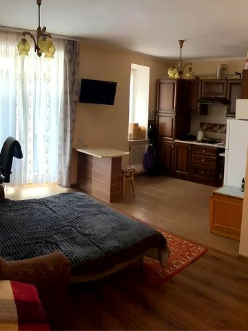 Олександра Довженка вул., 23