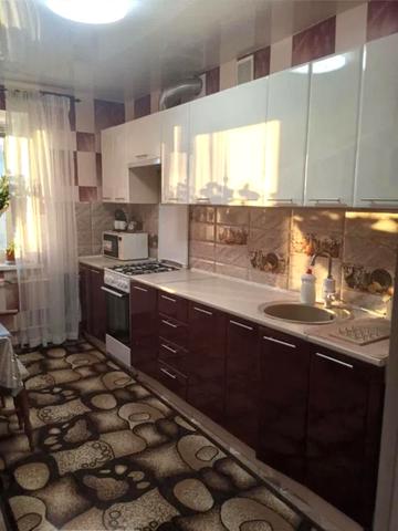 Андріївська вул., 12