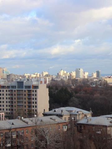 Вадима Гетьмана вул., 1-В