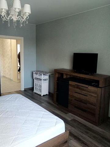 Оредна 2 кімнатної квартири Озерна Агора