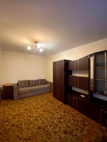 Продаж 1-к кв Дарницька площа Без комісії