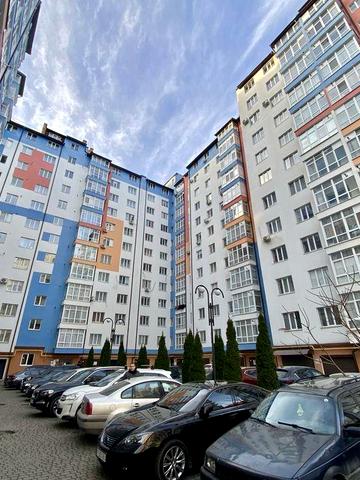 Продається 3к. квартира. Вул. Нац. Гвардії. Чорновола. Дешево. 730$/м2