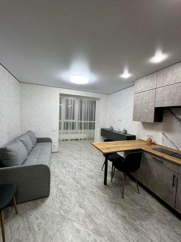 Здається 1 кімнатна в ЖК Мрія