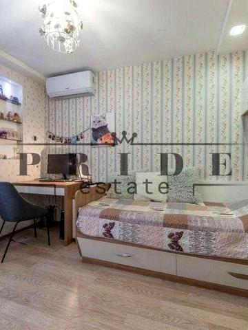 *Чотирикімнатна квартира; проспект Шухевича, 24; р-н Воскресенка