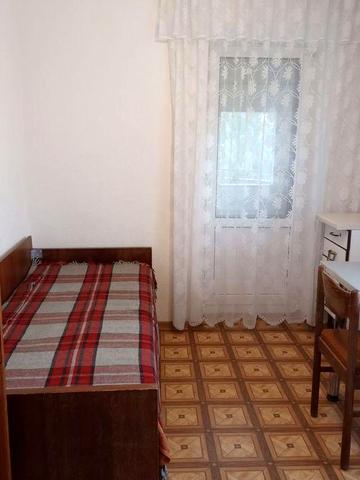 Бориспільська 12-б! Двокімнатна квартира!