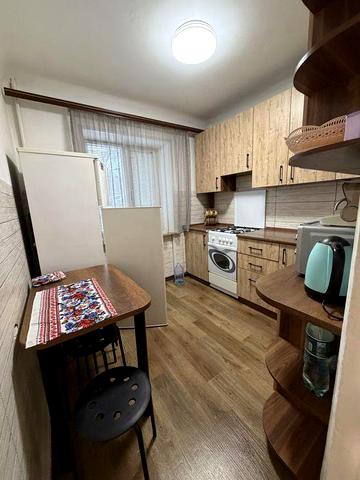 Оренда двокімнатної в Центрі