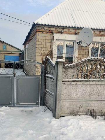 Продається будинок у центрі міста Пятихатки