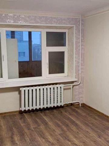 Русанівський бул., 1. Квартира в цегляному будинку. Державні програми.