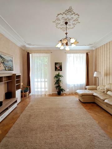 Володимира Рутківського вул. (Віри Інбер), 15