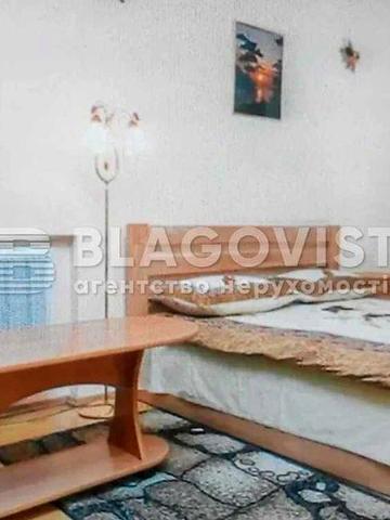 Центр . Оренда 3 к . Мала Житомирська 10 . Газ