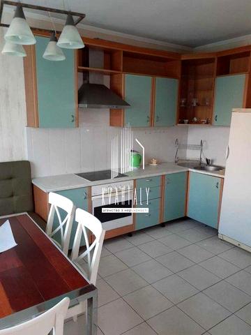 Простора 2к квартира на Позняках