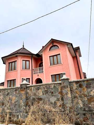 Продається будинок в селі Молодія, Чернівецька область