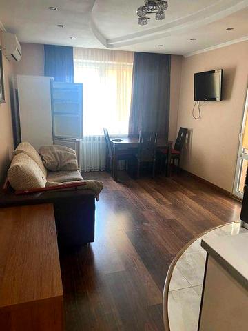 Актуально! вул. Лаврухіна, 8, ТРЦ Район, Троєщина, Деснянський