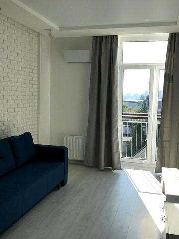 Регенераторна вул., 4