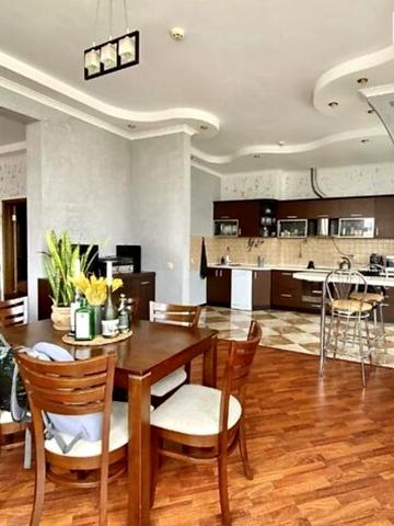 Білоруська вул., 3