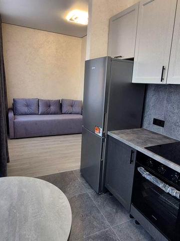 Продам новеньку квартиру-студію з ремонтом!!!