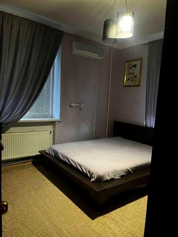 Продам 2-х комнатную квартиру /Червоный Донец