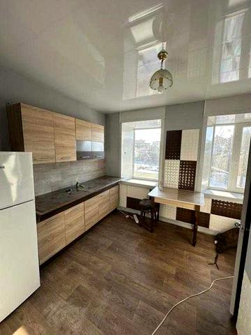 Продам 2 ком кв Центр