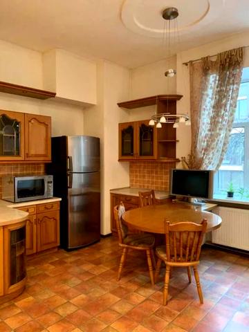 Воскресенська вул. (Леніна), 27