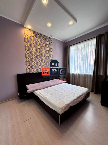 Каразіна вул., 7/9