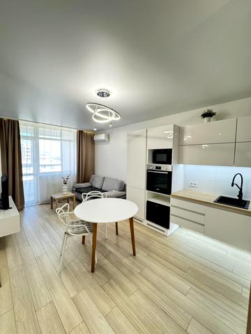 Європейського Союзу просп. (Правди), 41-В