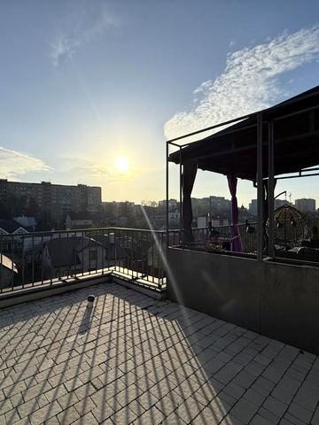 Брюховицька вул., 143