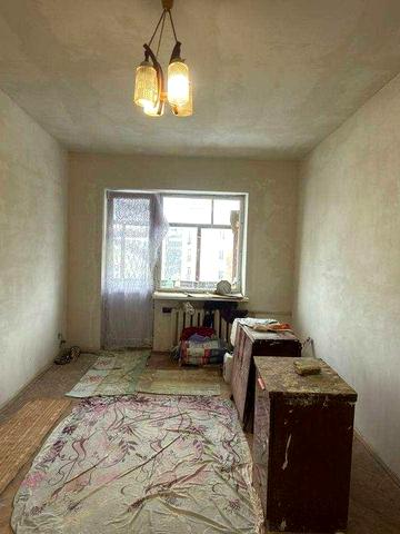 Продається однокімнатна квартира, вулиця Караджича