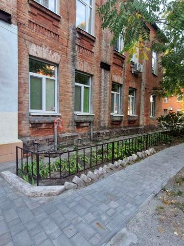 Продам 3к квартиру, лівий берег, ул. Новоселівська (